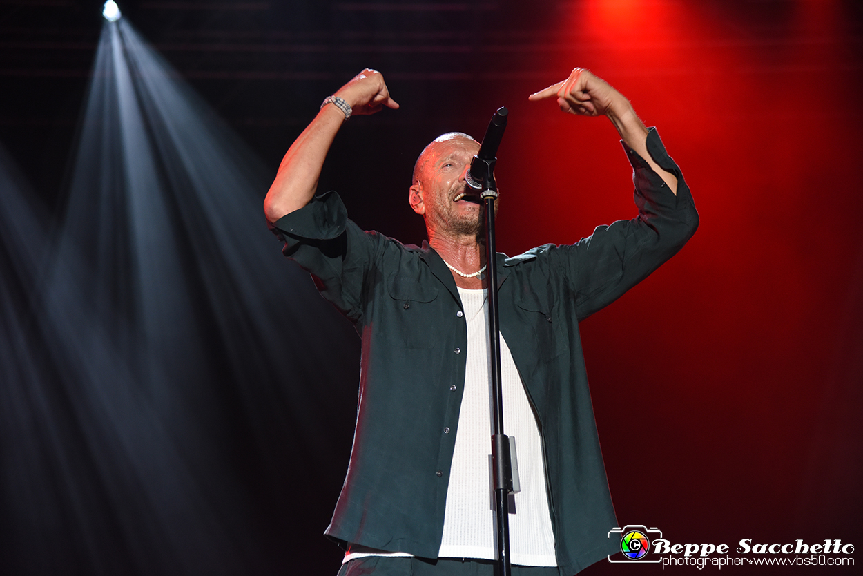 VBS_0936 - Concerto Biagio Antonacci - Palco Centrale Tour 2023.jpg